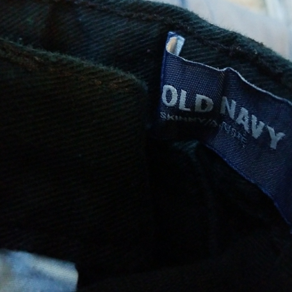 old navy pants - Picture 3 of 3